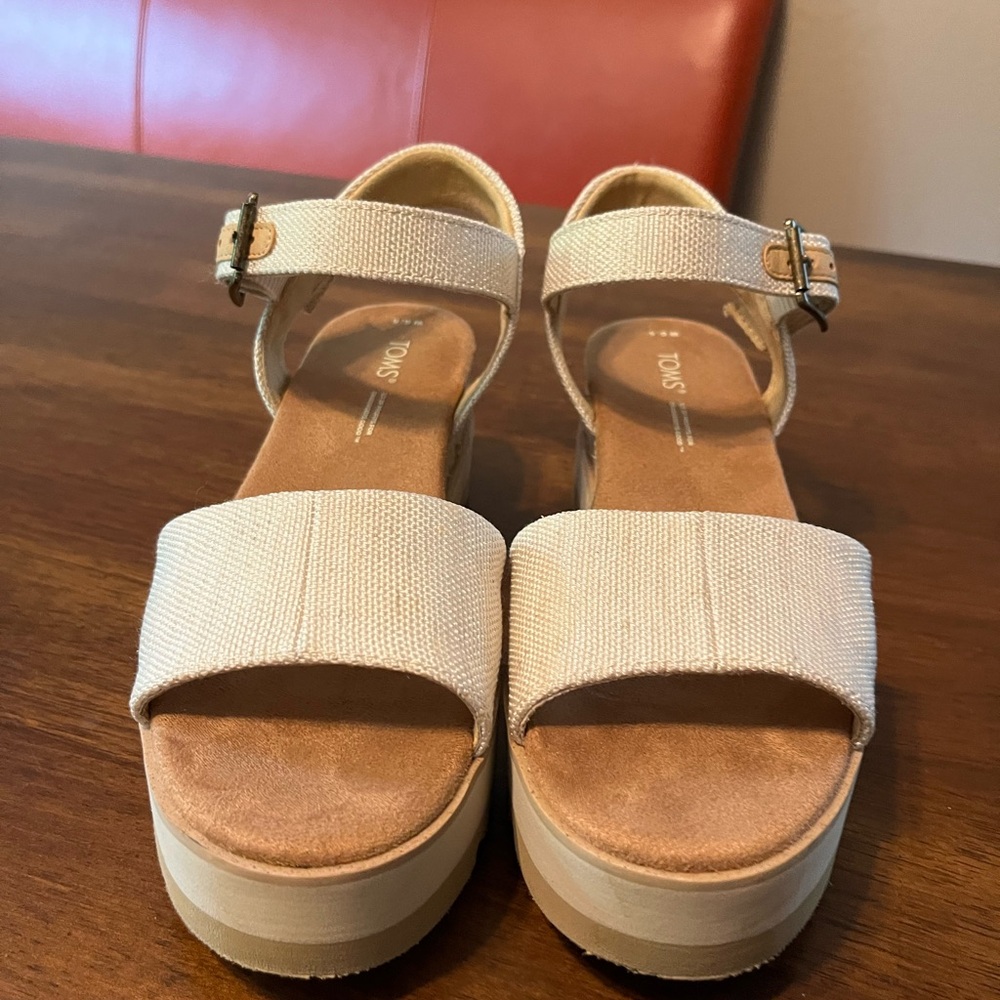 Toms Cream Modern Platform Sandals